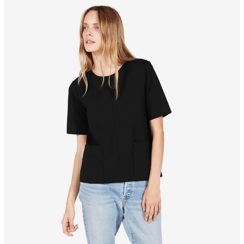 Everlane Black Short Sleeve Top w/ pockets